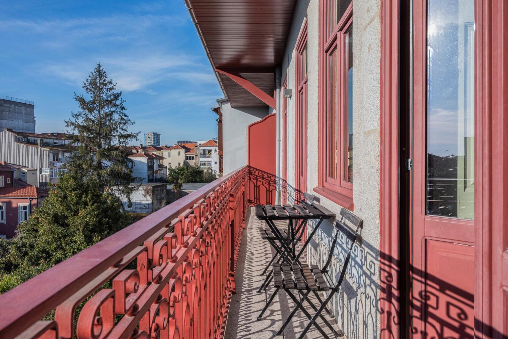 Aparthotel Oporto Alves Da Veiga Eksteriør billede